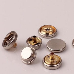 Rivet Buttons